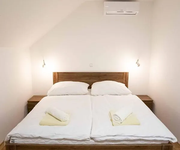 Lejlighedshotel U Solisu 4*